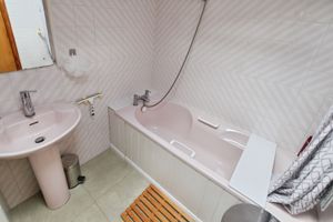 Photo 19- click for photo gallery